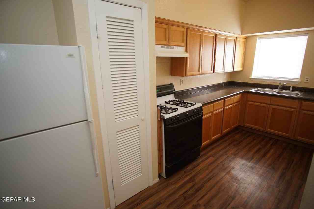 3403 Pershing Dr #3 - Photo 5 of 11