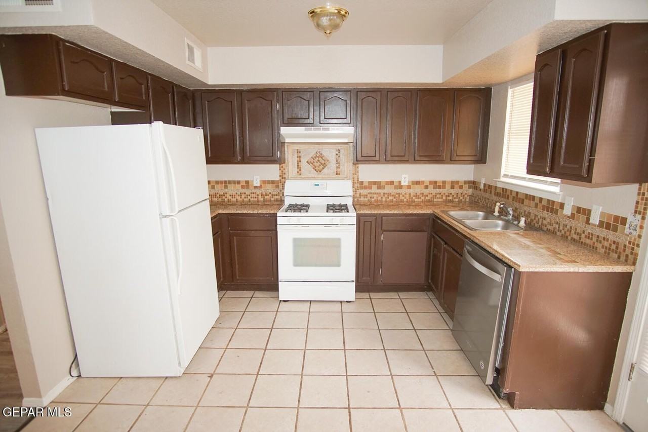 5917 Chippendale Ave - Photo 6 of 28