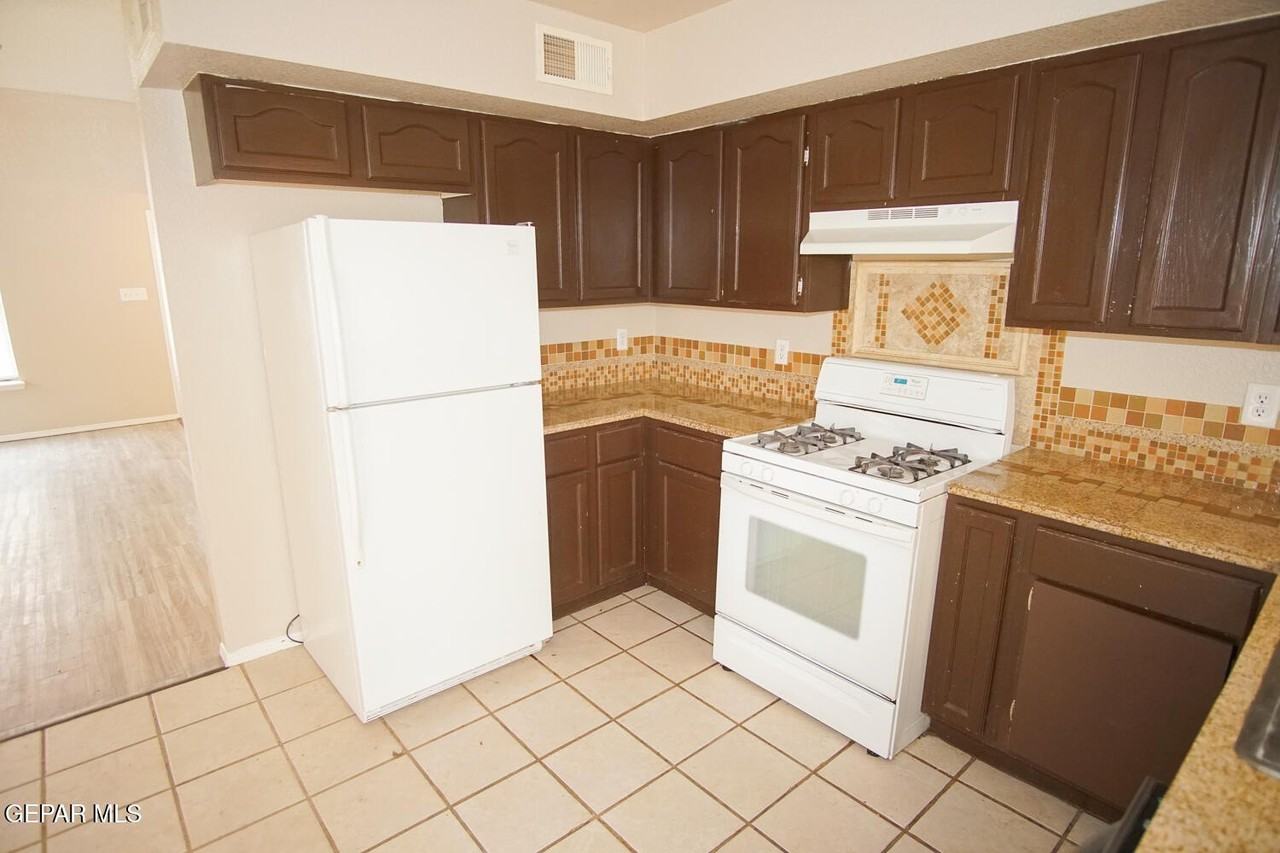 5917 Chippendale Ave - Photo 7 of 28