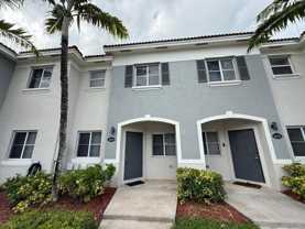 1681 Se 31st Ct - Photo 1 of 1