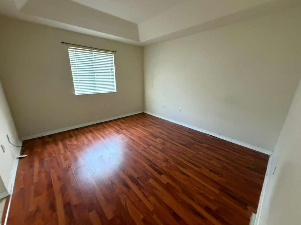 1681 Se 31st Ct - Photo 7 of 8