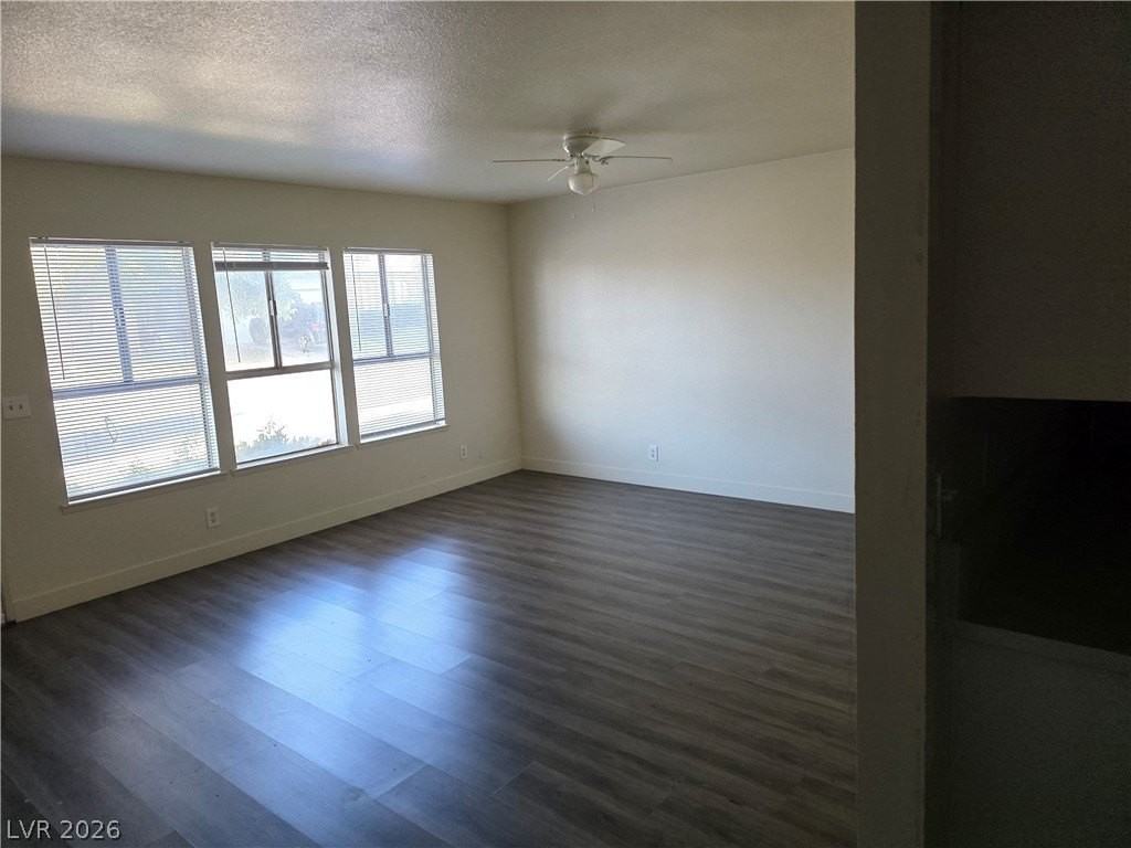 3364 Royce Ct - Photo 6 of 50