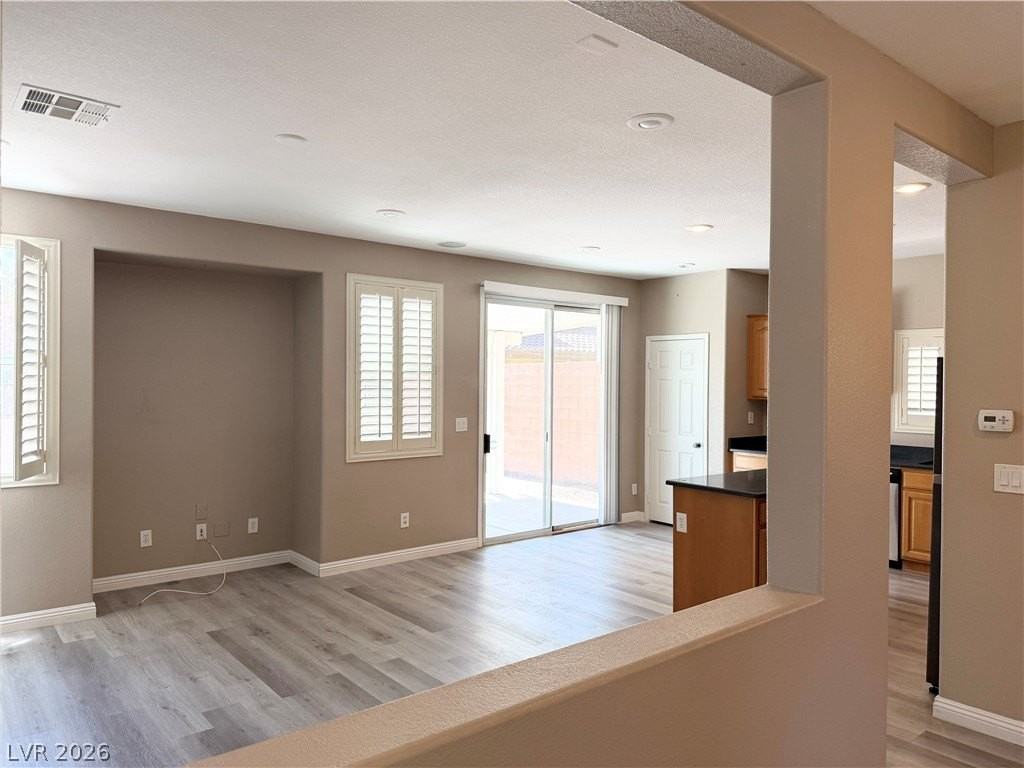 711 Quayside Ct - Photo 7 of 23
