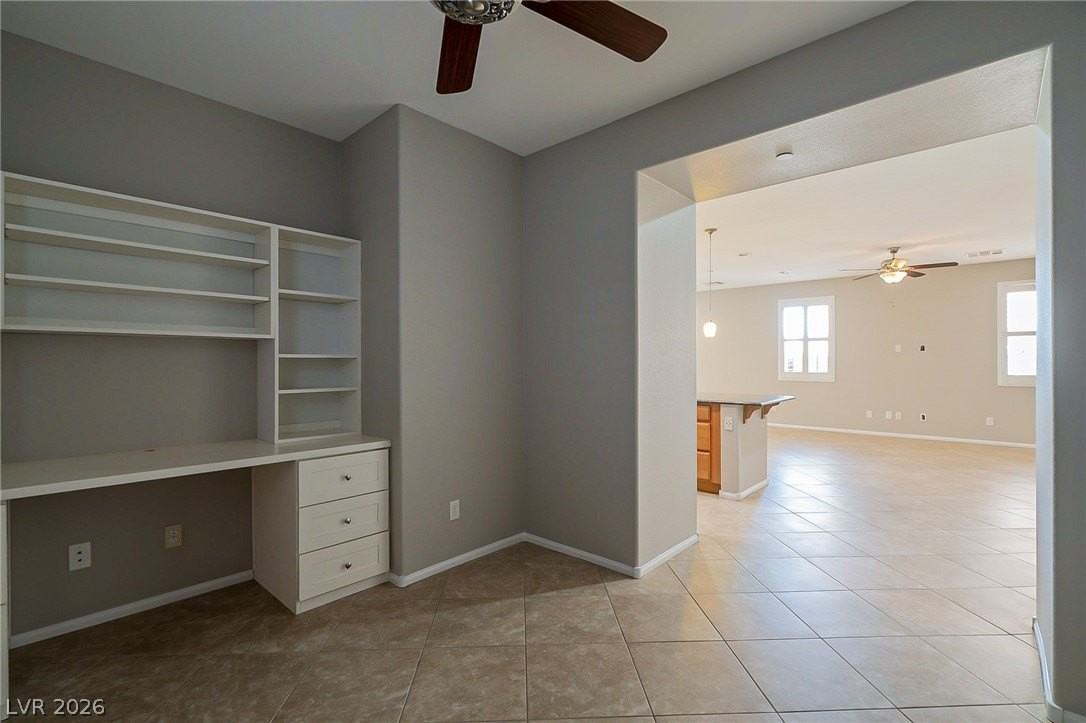 173 Tuscan Shadow St - Photo 5 of 36