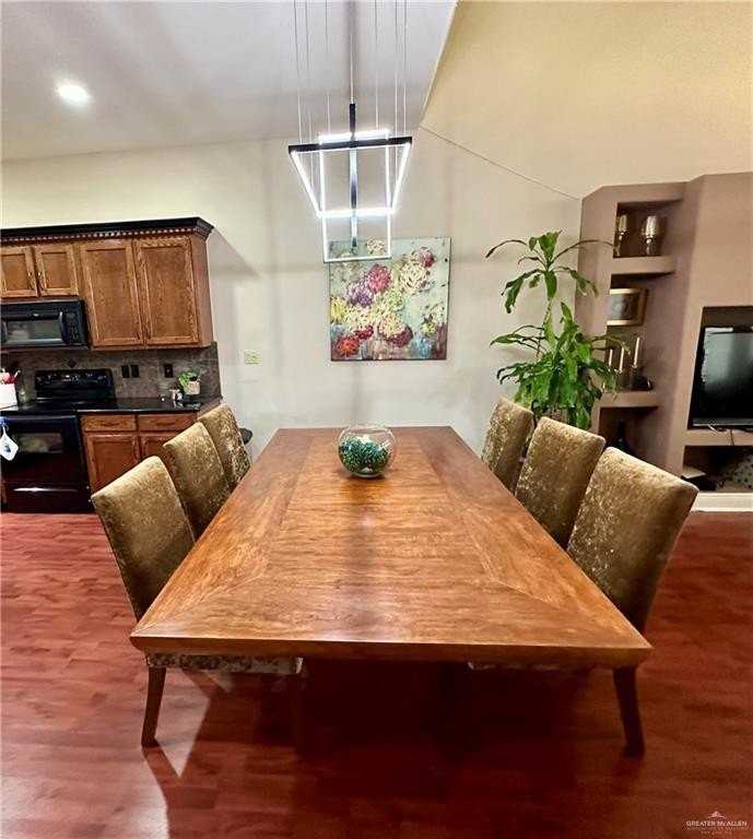 203 San Saba St - Photo 6 of 18