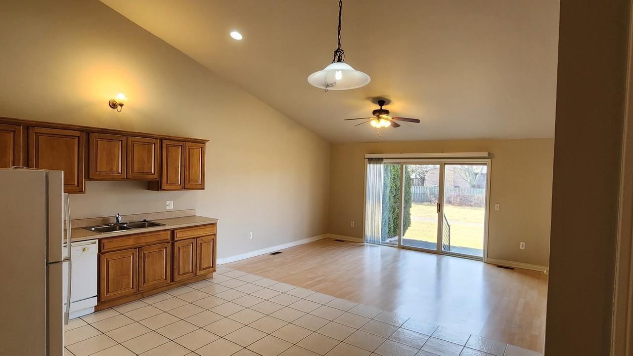 51707 Sass Rd - Photo 3 of 7