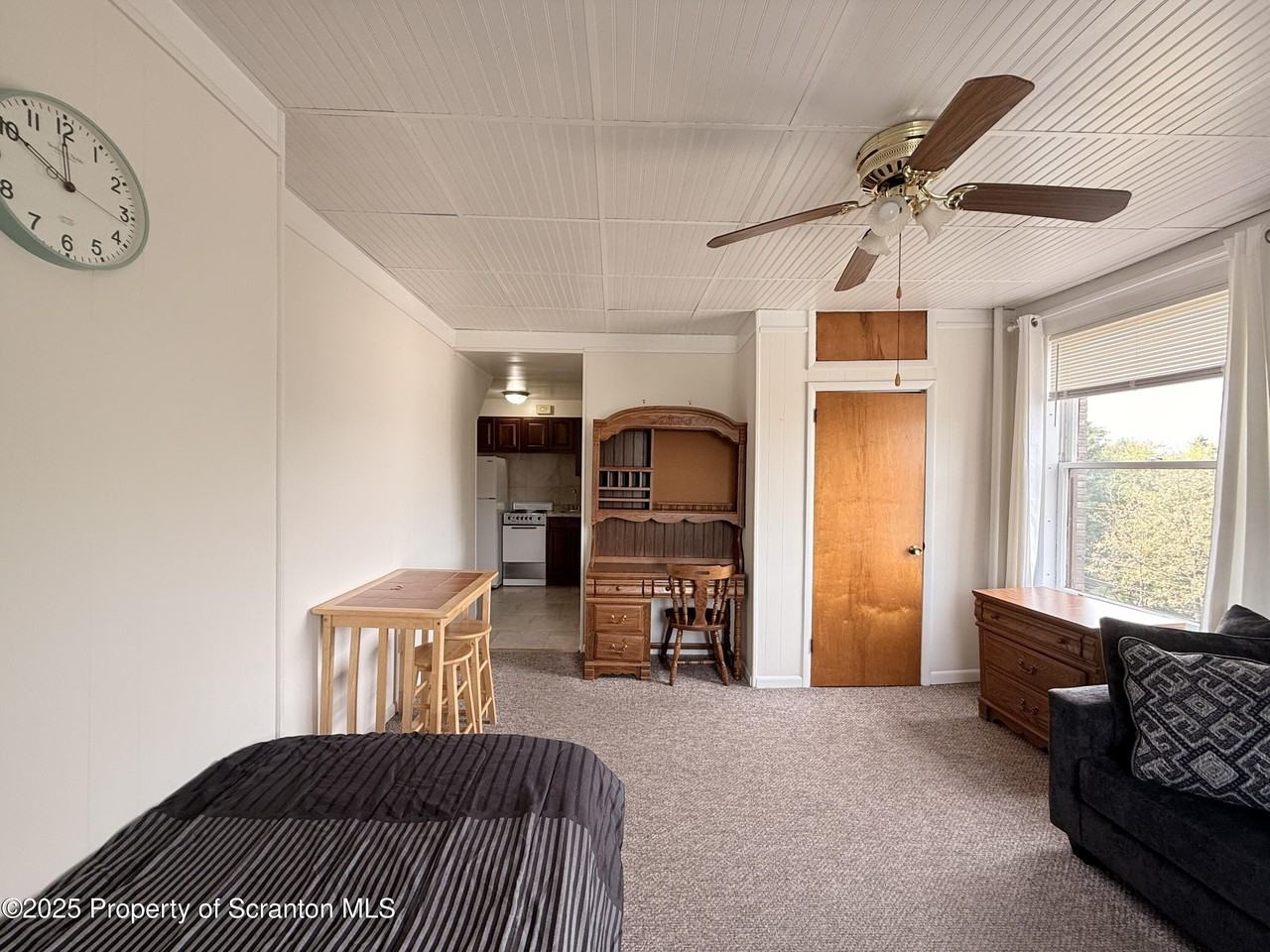 629 Clay Ave #2C - Photo 3 of 7