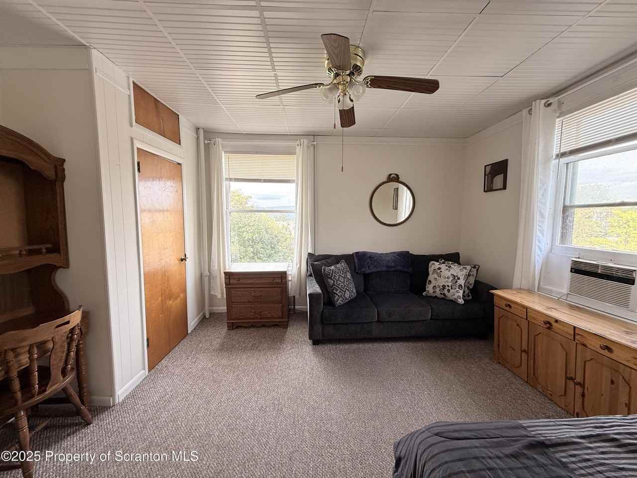 629 Clay Ave #2C - Photo 4 of 7