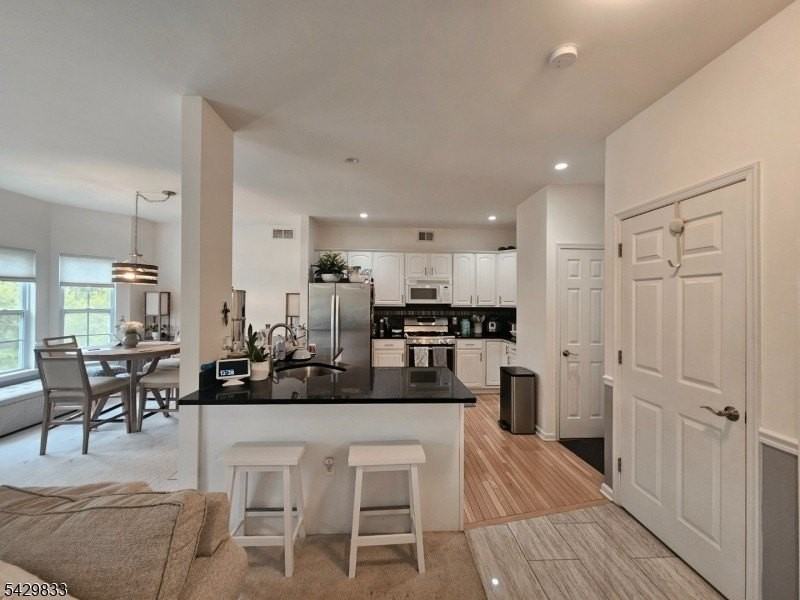 62 Congressional Blvd - Photo 4 of 23