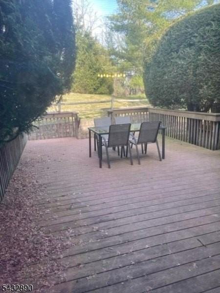 48 Wexford Dr - Photo 2 of 12