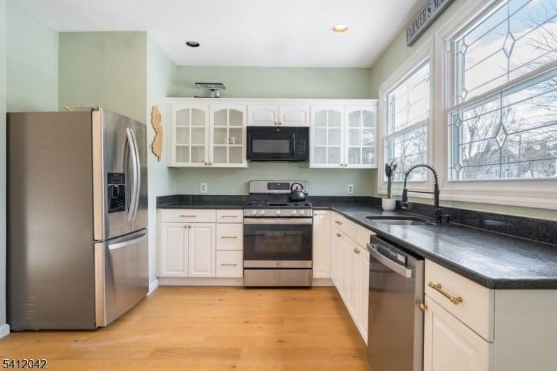 30 Sussex Ave #1 - Photo 7 of 15