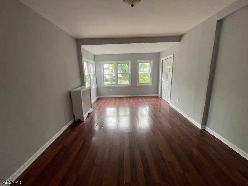 8 Treacy Ave - Photo 3 of 7