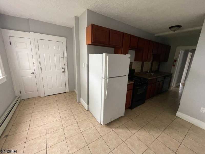 8 Treacy Ave - Photo 5 of 5