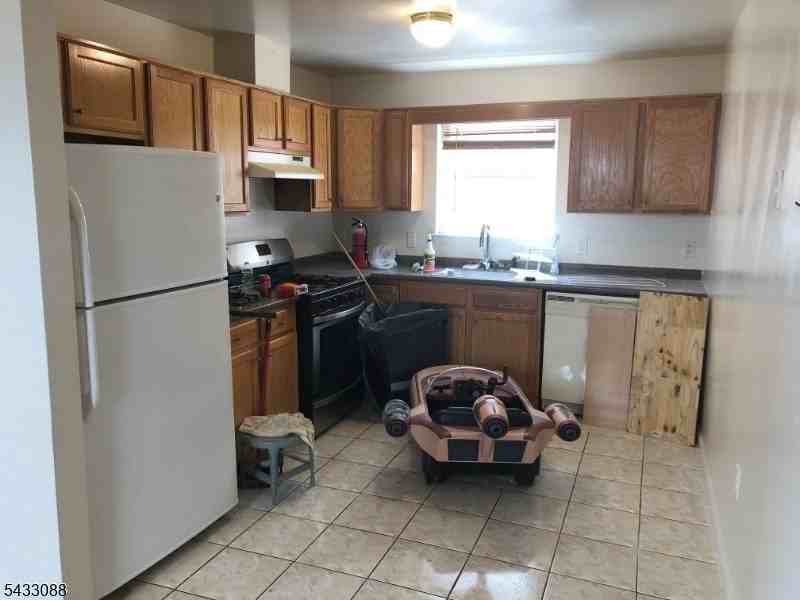 76 Port Ave #2 - Photo 3 of 11
