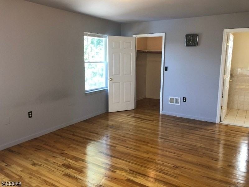 76 Port Ave #2 - Photo 4 of 11
