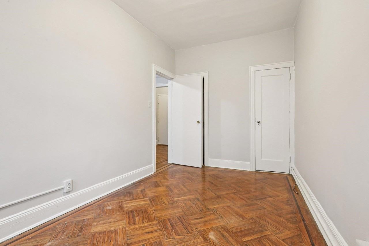 262 Clendenny Ave #6 - Photo 4 of 20
