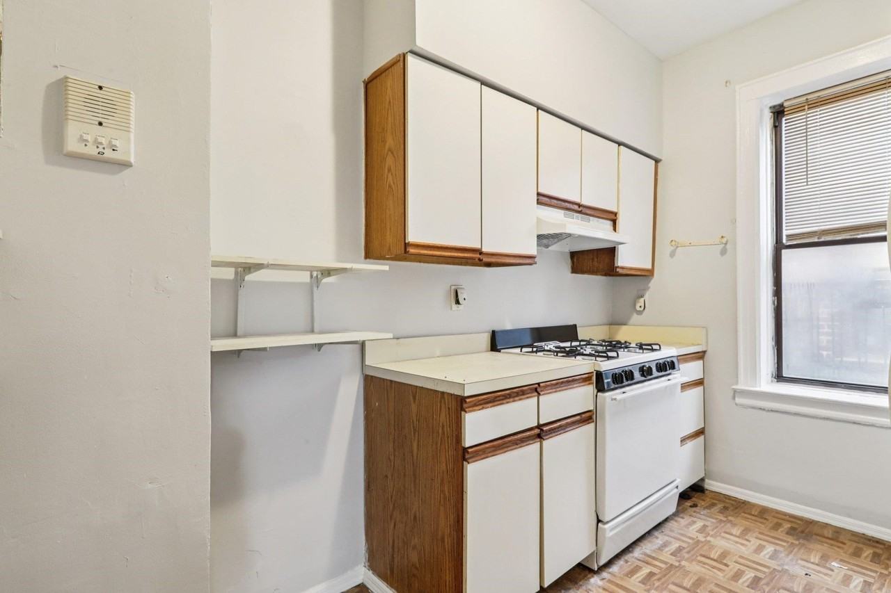 262 Clendenny Ave #6 - Photo 5 of 20