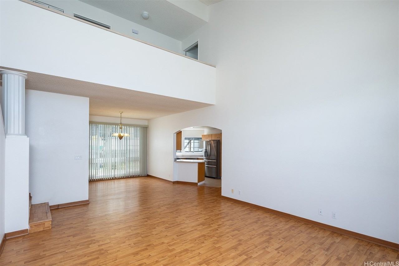 3533 Hinahina St #MAIN - Photo 3 of 25