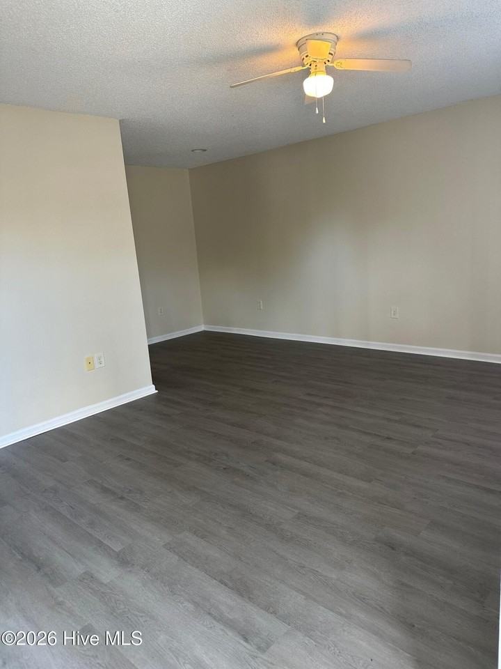 4468 Magellan Ct #B - Photo 2 of 7