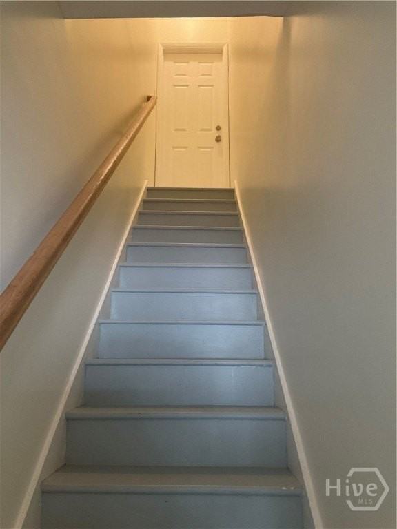 722 Waters Ave #B - Photo 4 of 16