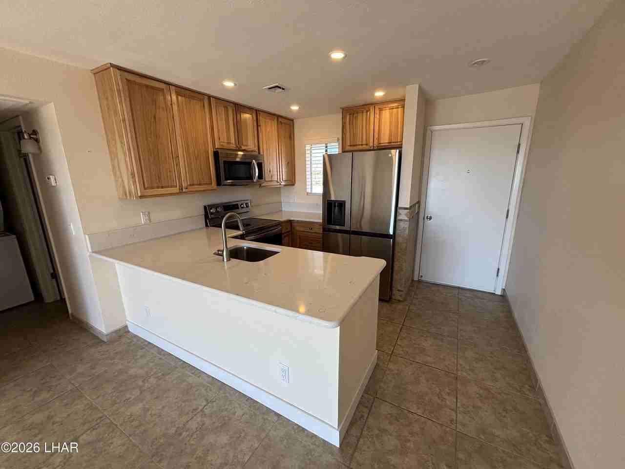1720 Bahama Ave #B7 - Photo 6 of 27