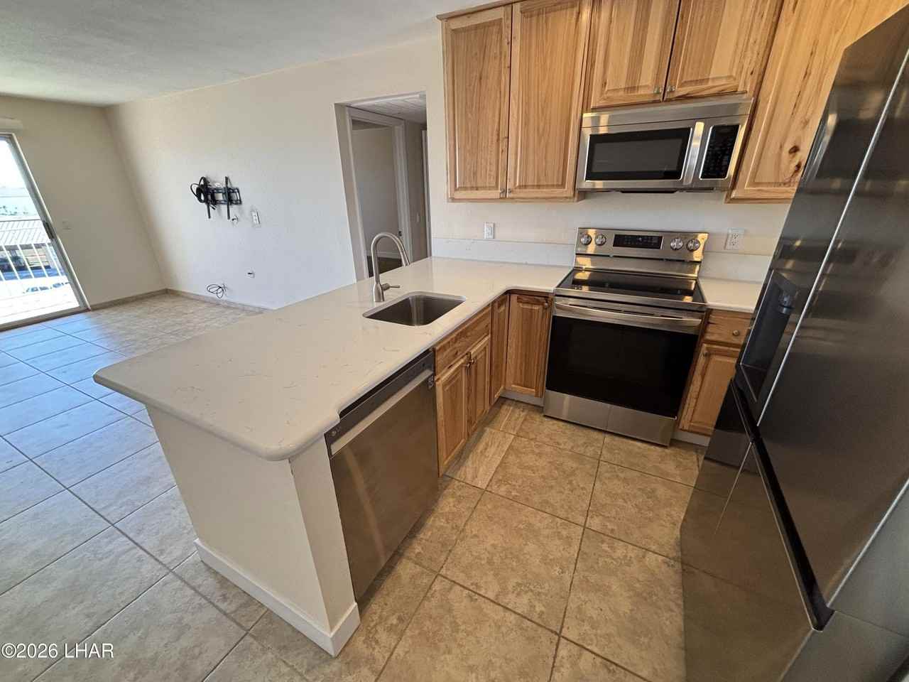 1720 Bahama Ave #B7 - Photo 7 of 27