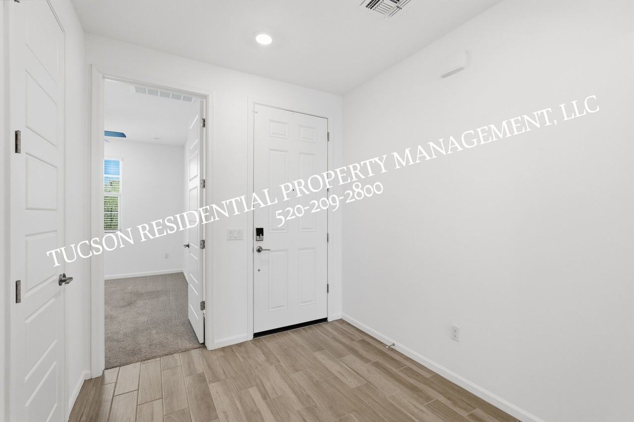13142 E Cembeline Ln #1 - Photo 3 of 38
