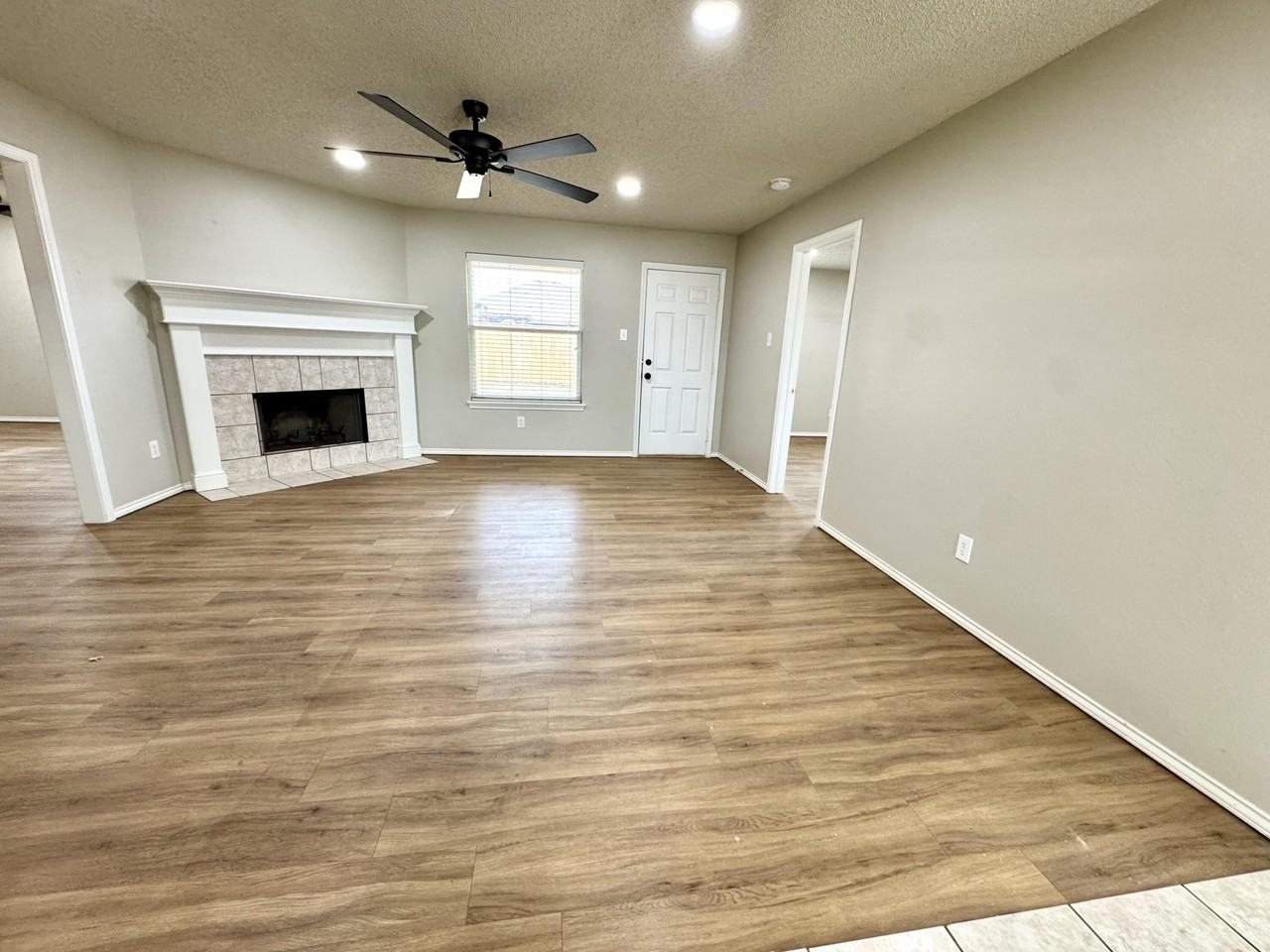 6536 7th St - Photo 2 of 20