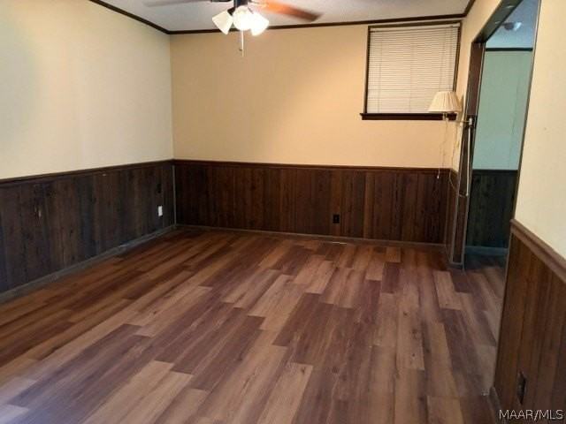 560 Farmington Rd - Photo 3 of 18