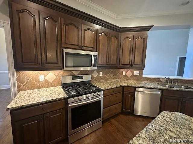 502 Ambrose Ln - Photo 7 of 29