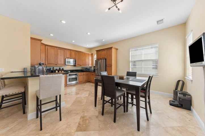 41 Via Floresta Drive - Photo 4 of 8