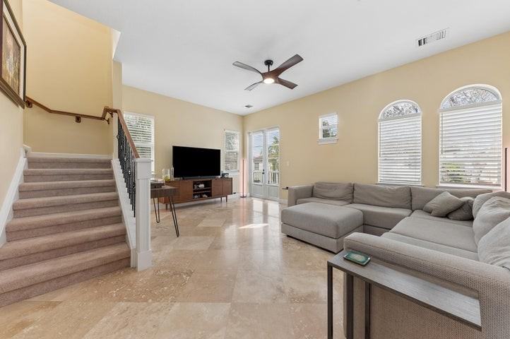 41 Via Floresta Drive - Photo 5 of 8