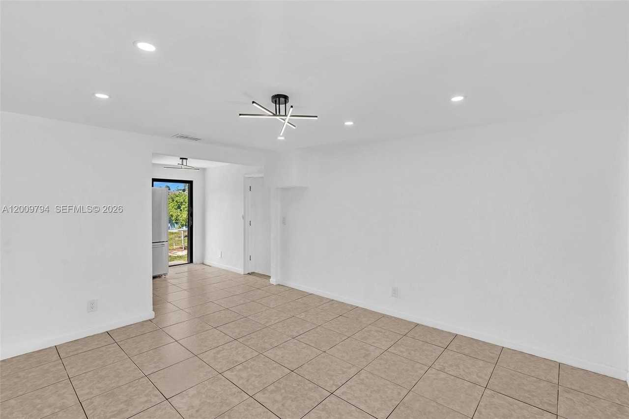 4156 Sw 49th Ct #0 - Photo 6 of 33