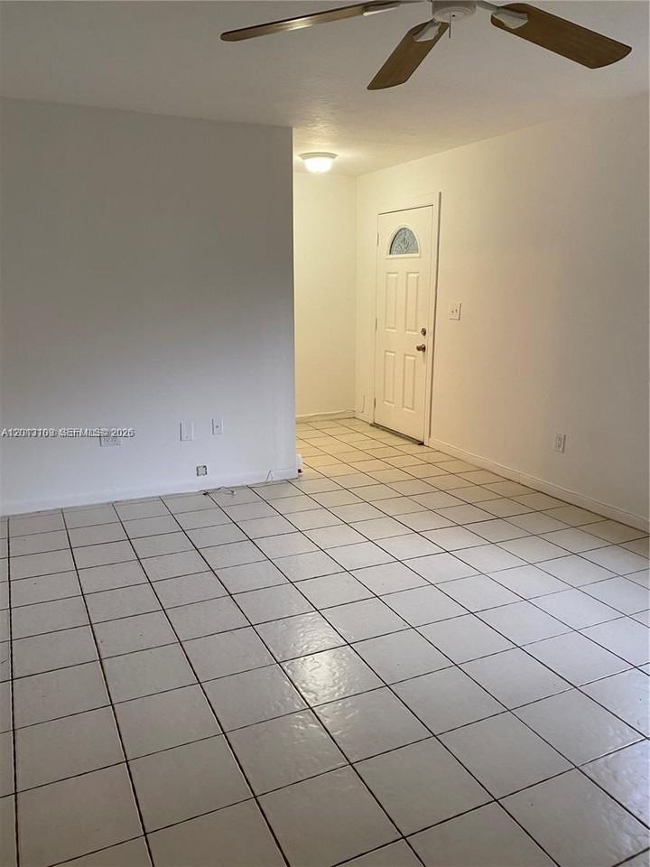 22221 Sw 103rd Ct #0 - Photo 7 of 18