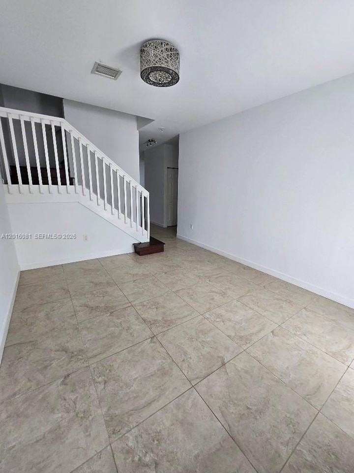 5810 Nw 104th Path #5810 - Photo 4 of 50