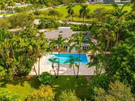 featured image of 11800 Sw 77th Ave
