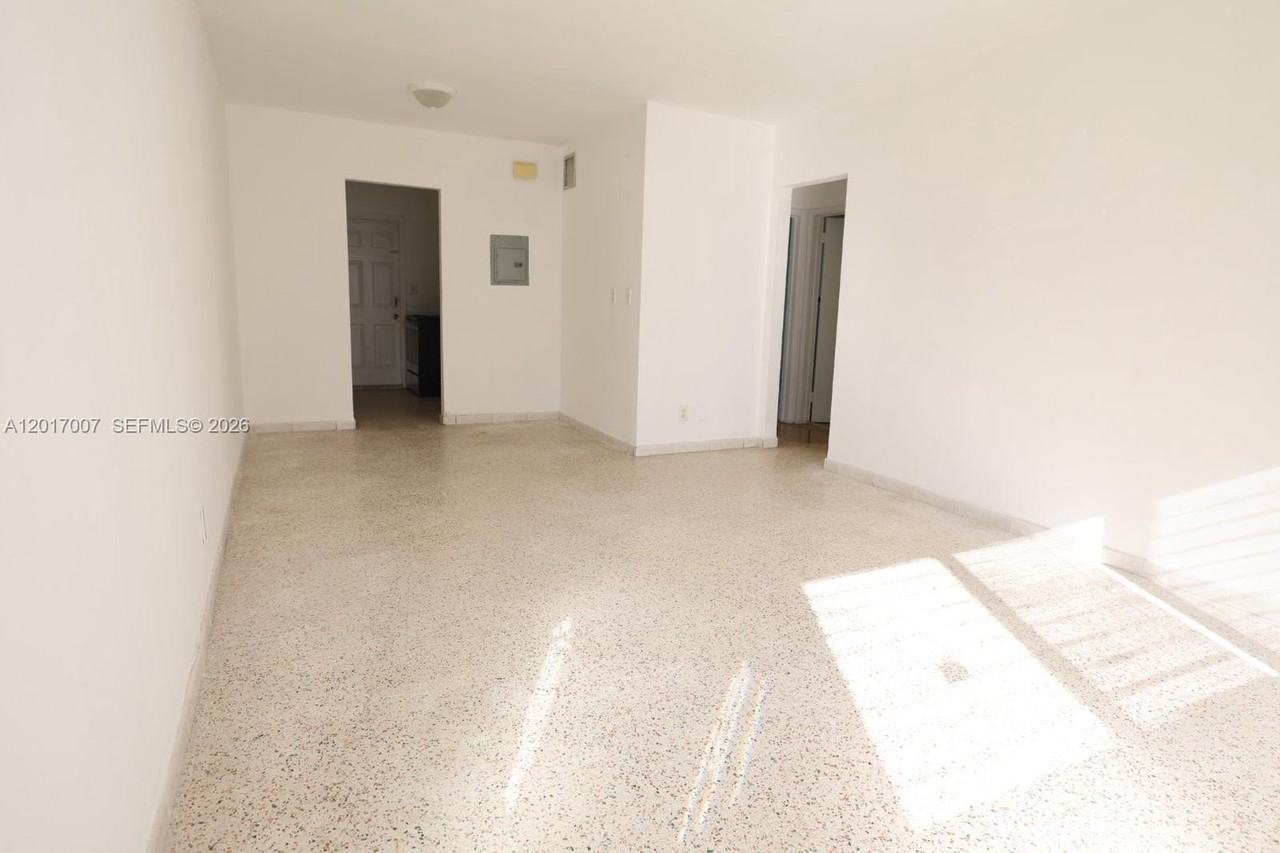 800 83rd St #2 - Photo 3 of 10