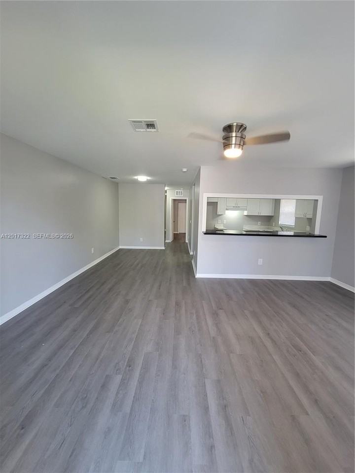 1414 Nw 8th Ave #1 - Photo 2 of 21