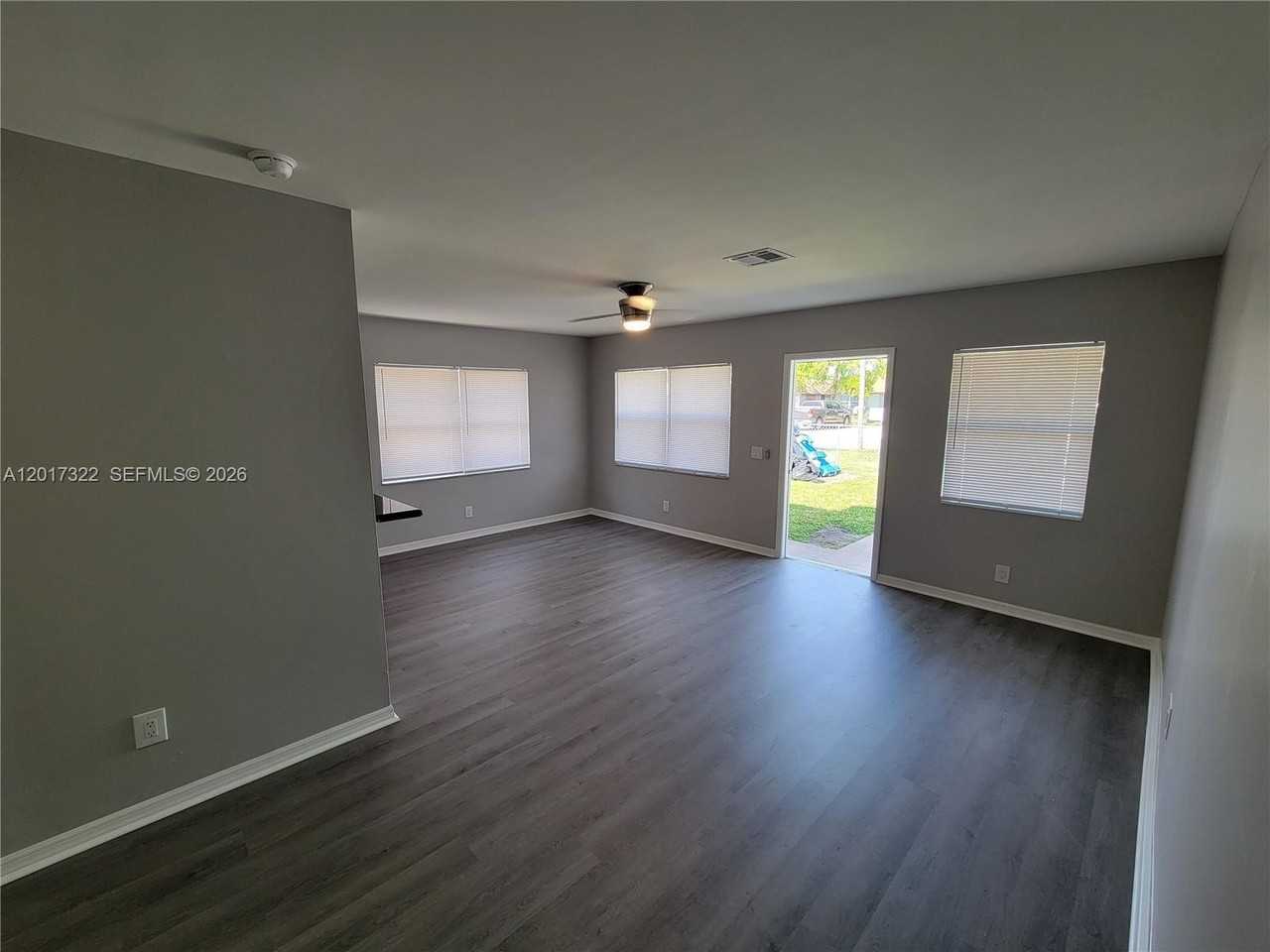 1414 Nw 8th Ave #1 - Photo 4 of 21