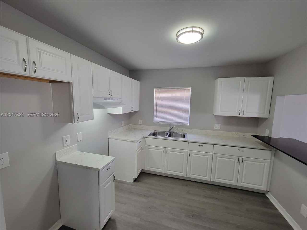 1414 Nw 8th Ave #1 - Photo 7 of 21
