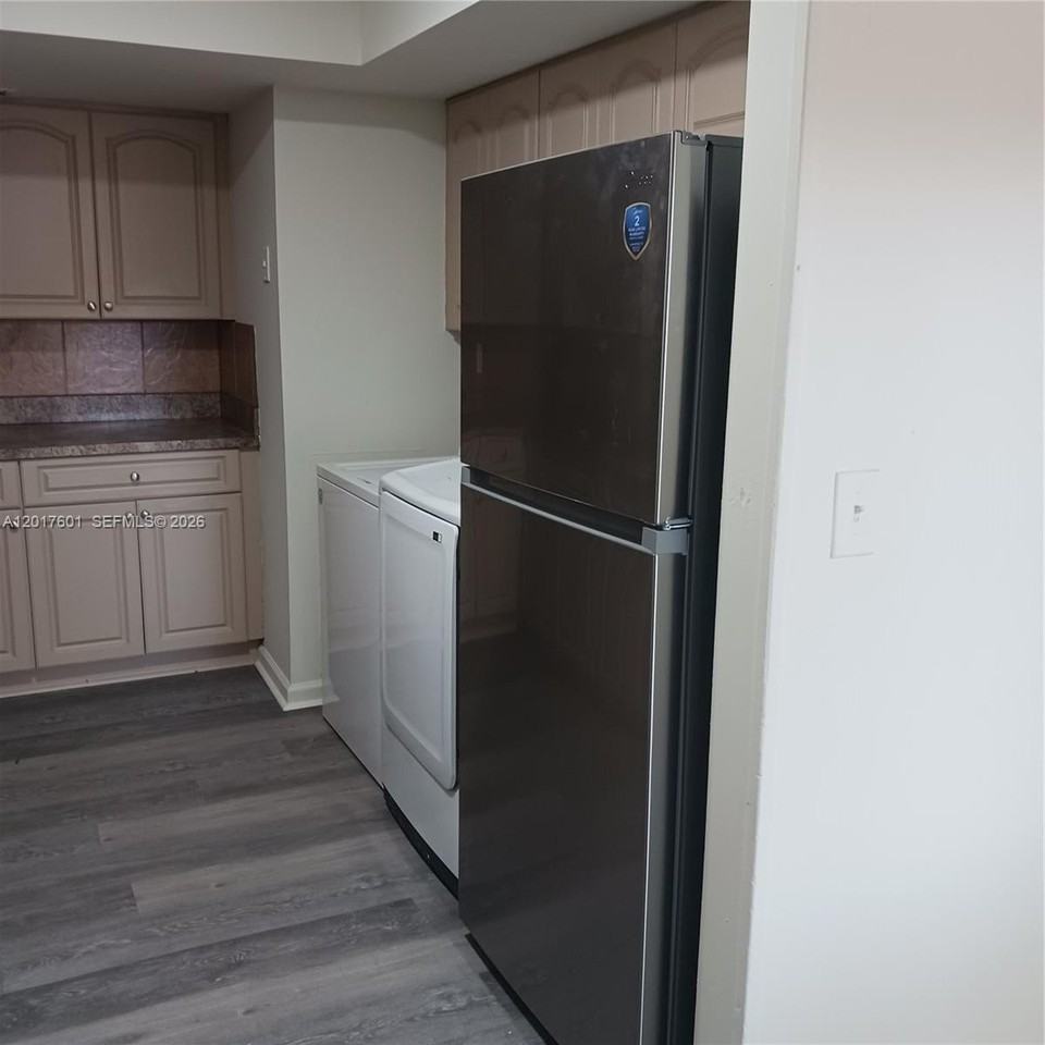 2107 Nw 59th Ter #60E - Photo 2 of 12