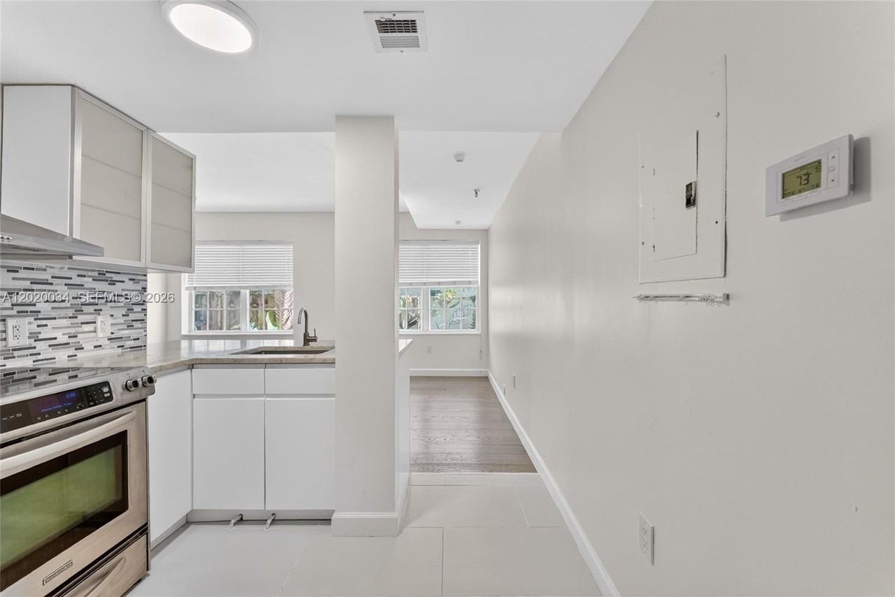 1242 Drexel Ave #103 - Photo 5 of 19