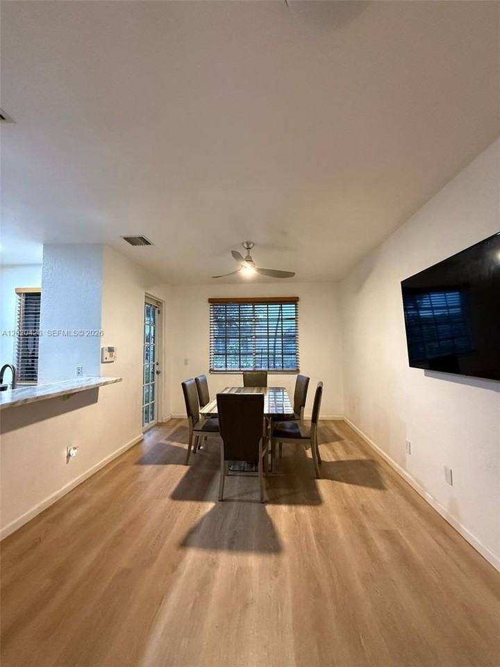 2043 Nassau Dr #2043 - Photo 7 of 47