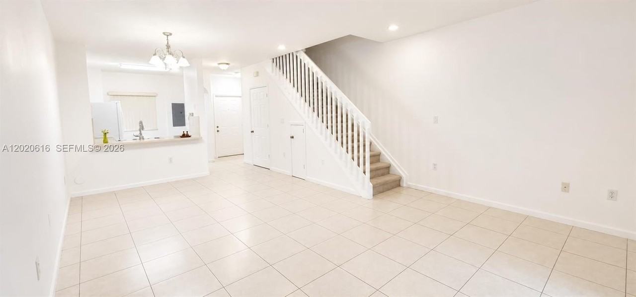7931 Tuscany Ct #7931 - Photo 3 of 10