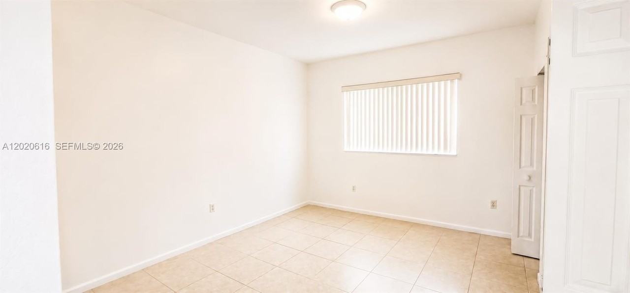 7931 Tuscany Ct #7931 - Photo 7 of 10