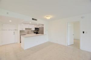 featured image of 200 Lakeview Dr #211