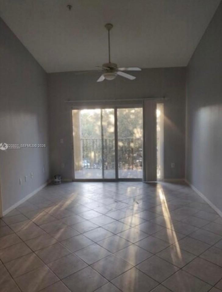 4240 San Marino Blvd #301 - Photo 3 of 12