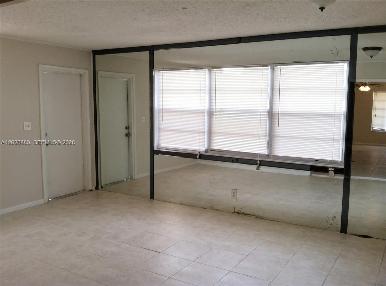 2781 Sw 4th St #2781 - Photo 2 of 10