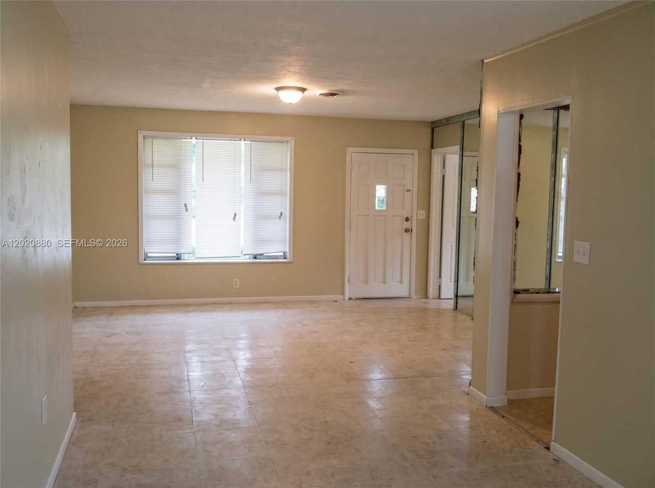 2781 Sw 4th St #2781 - Photo 5 of 10