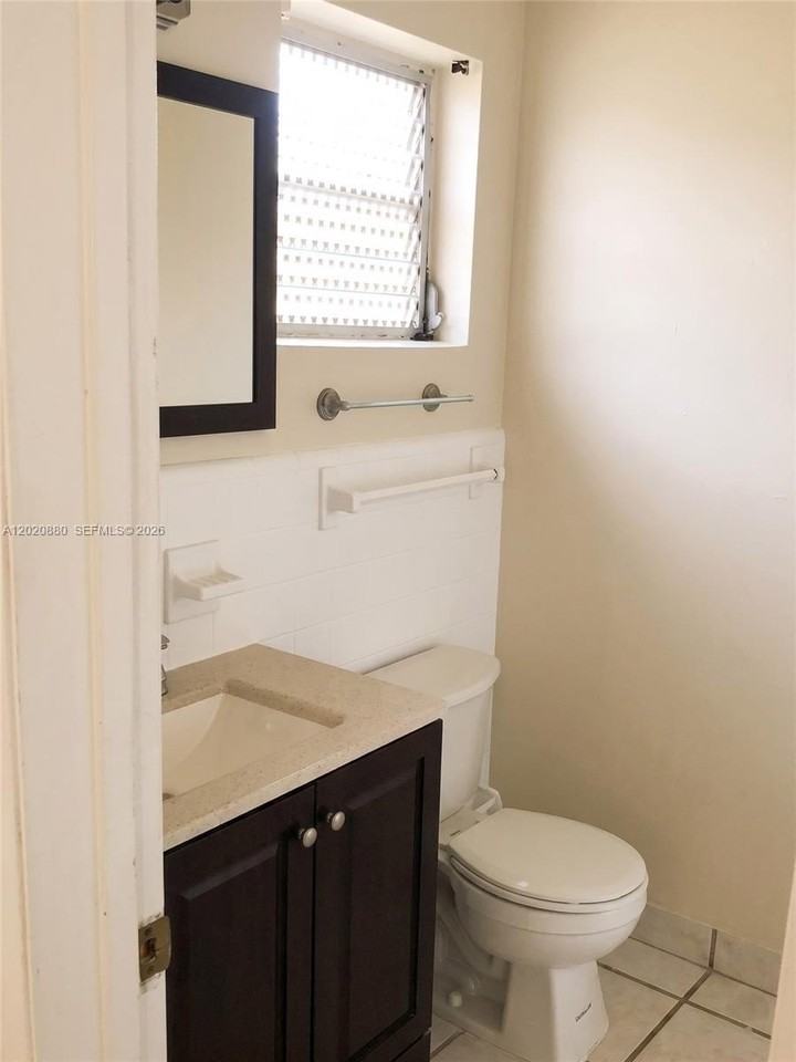 2781 Sw 4th St #2781 - Photo 7 of 10